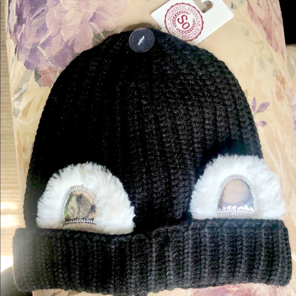 Black beanie with cat ears